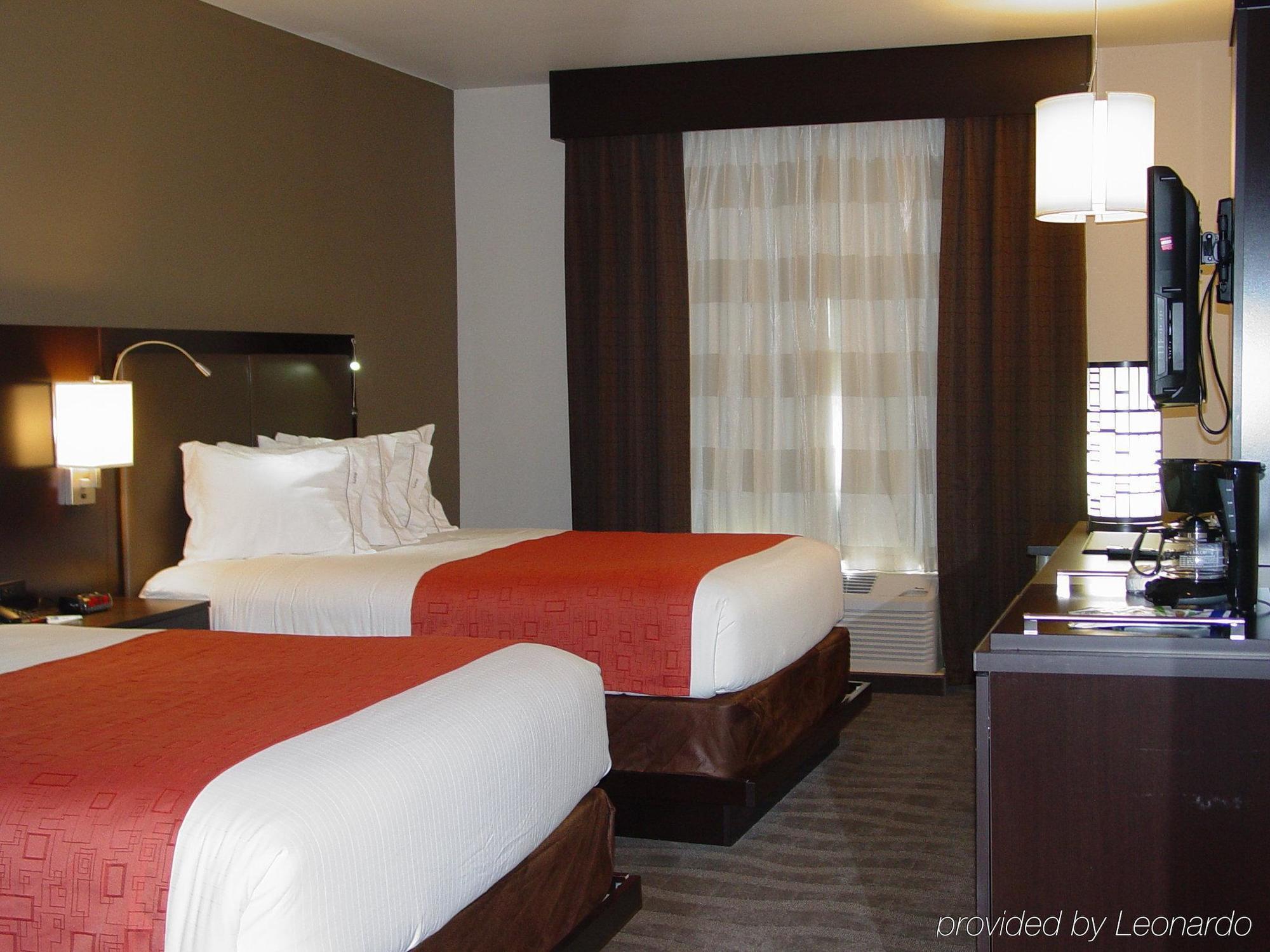 Holiday Inn Express Hotels & Suites Rockingham West By Ihg Стая снимка